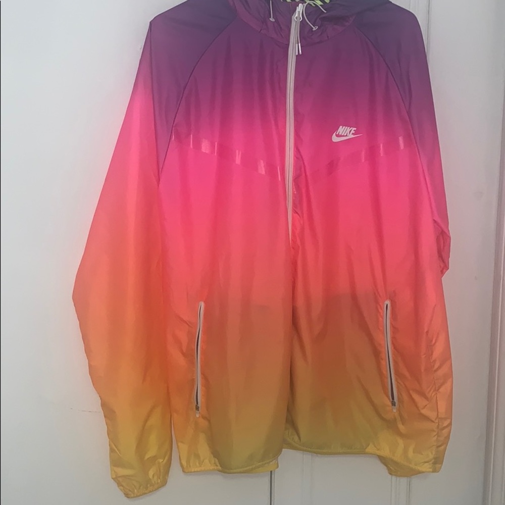 Men’s Nike Tech Windbreaker SIZE XXL